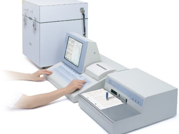 「聞こえのコンサルタント」として補聴器の点検・クリーニング・調整を行います。