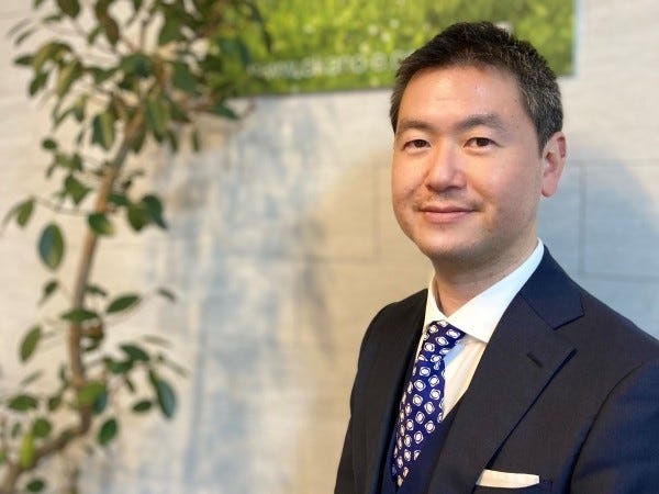 代表取締役社長の岡野です。社会的な問題として認知されつつある難聴問題を解決するためには出店がカギになります。有志の参加をお待ちしております。