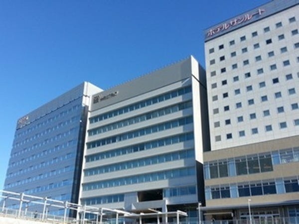 千葉駅直結のオフィスビルにはコンビニやドラッグストアなども入っておりとても便利です◎