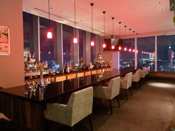 バーテンダー（大歓迎）