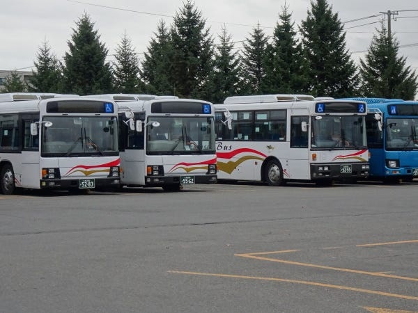 路線バス乗務員（未経験の方歓迎・第二種大型自動車免許取得制度あり）