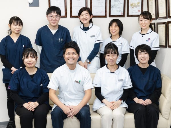 明確な評価基準を設けており、しっかり一人ひとりを評価する体制を整えています。意欲的に頑張れば早期の昇給にもつながります。