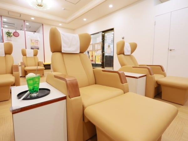 休憩室に飲食のご提供をしていただく事もございます。