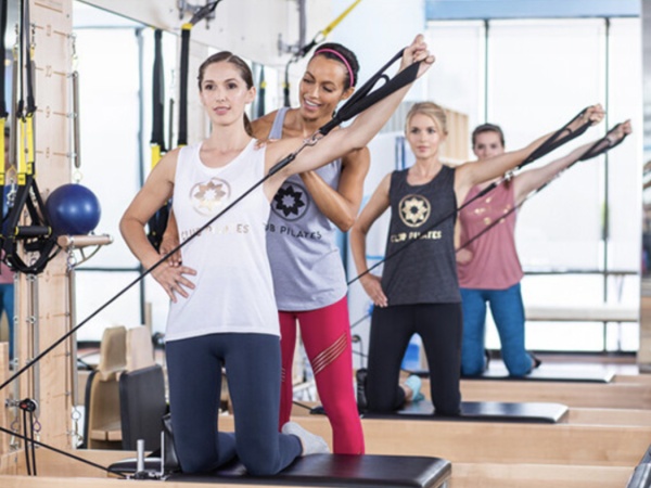 ピラティスの受付スタッフ・受付スタッフ