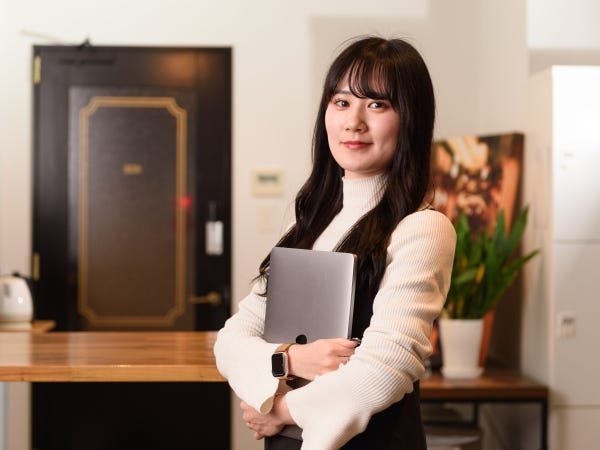 ＜麻布オフィス＞オシャレなオフィスはラウンジもあって、フリーアドレスならではの「かっこいい」働き方ができます！