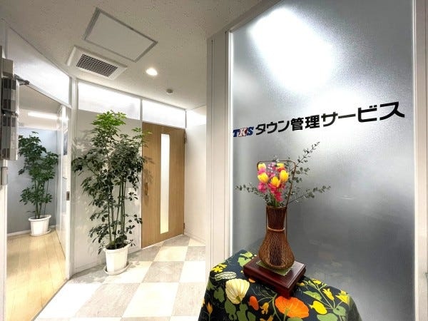 オフィスのエントランスです。