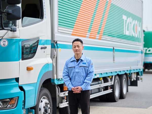 当社は80年以上の歴史を誇る総合物流企業。豊田自動織機グループとして世界の「TOYOTA」を支える物流事業を展開しております