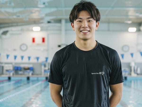 スイミングスクールの受付・スイミングスクールの受付スタッフ