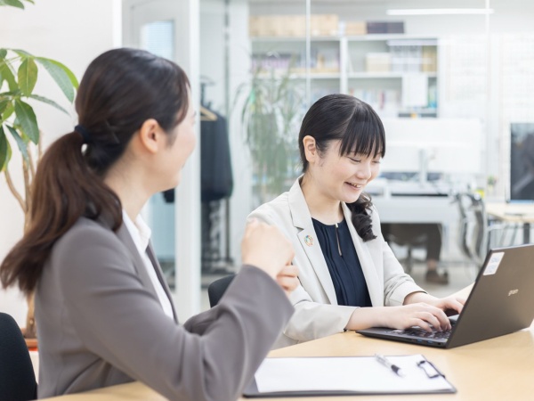 私たちトータルマネジメントは、建設業専門で33年の実績がある社労士・行政書士事務所です。