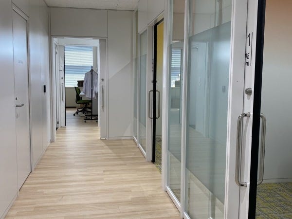 2023年3月に移転したキレイで機能的なオフィスです。