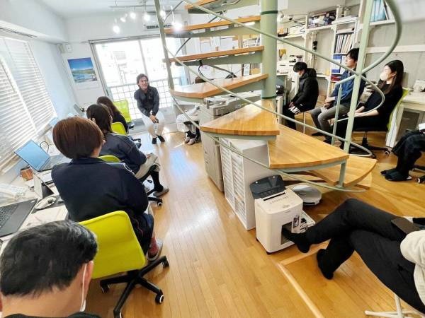 朝礼の様子です