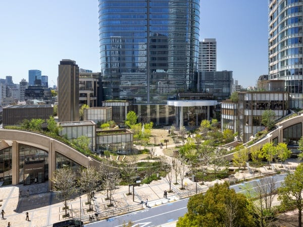 グラフィックデザイナー・カラコンメーカー（転勤なし）