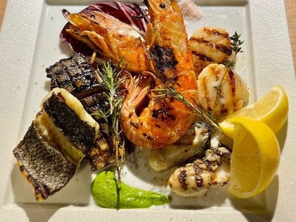 キッチンスタッフ・社員