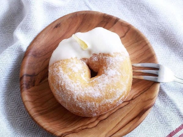 一番人気のレモンクリームチーズです。