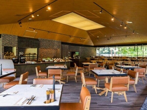 8月20日  OPENしたて♪内装もオシャレで素敵な空間に仕上がっています。