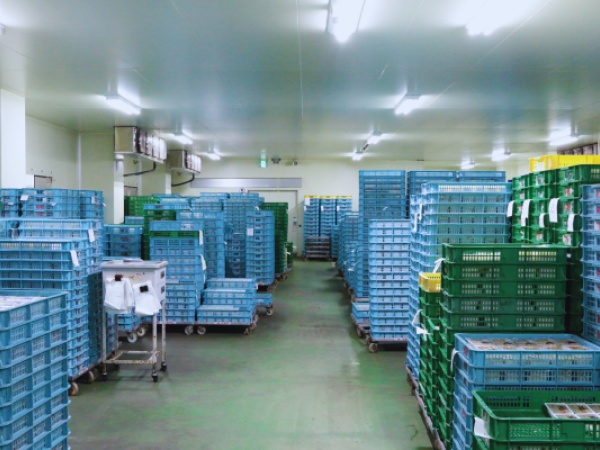 勤務いただく工場の様子です＾＾交通費支給や退職金制度を完備し、社員が安心して長く働ける環境を提供しています！