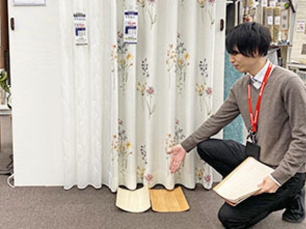 カーテンやじゅうたんは、見た目の美しさだけでなく、断熱・遮光・防汚などの機能性も重要です。こんなにお部屋に影響があるって、ご存知でしたか？