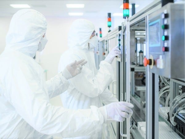 サービスエンジニア・半導体業界フィールドエンジニア（英語または中国語のスキル）