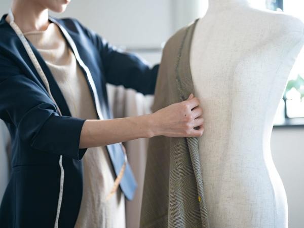 レディースアパレルWeb用画像のフォトグラファー