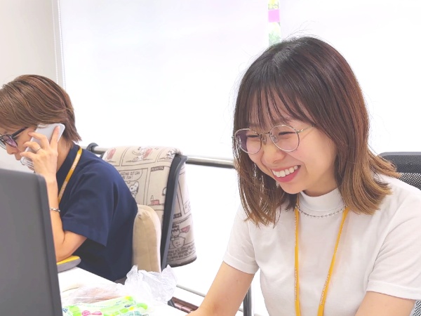 オフィス2階の様子です。ミライプロジェクトの経理のお仕事は各部門とのやり取りも多いお仕事です☆