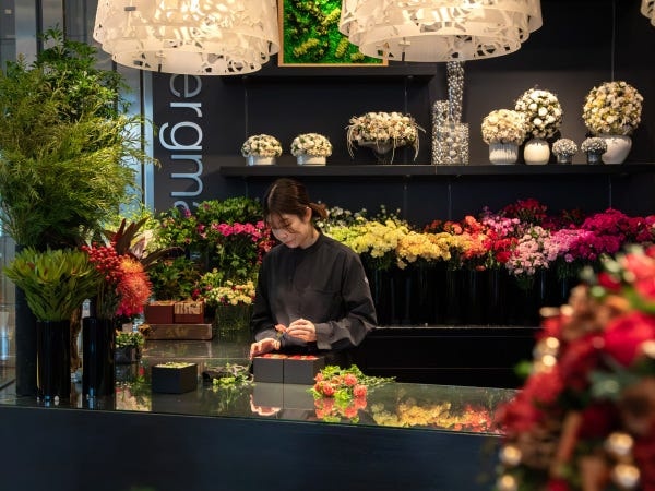 フラワーショップ店舗スタッフ