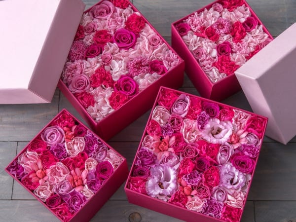 フラワーショップ店舗スタッフ