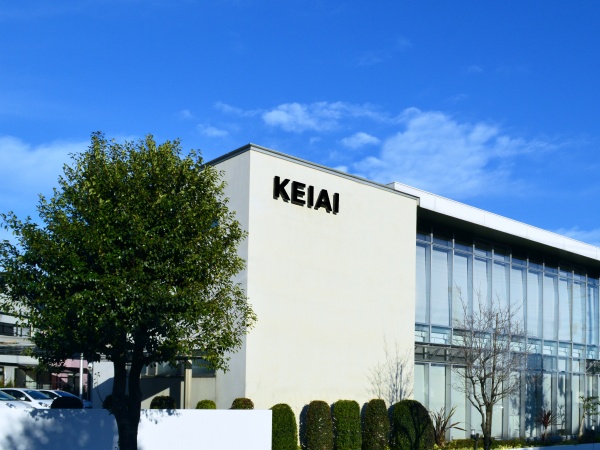 各営業所には冷蔵庫、電子レンジ等は完備しております。働きやすい環境はございます、あとは成し遂げるだけです。