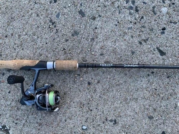 当社商品（釣竿）と当社リールの組み合わせです（お客様から頂いた写真）
