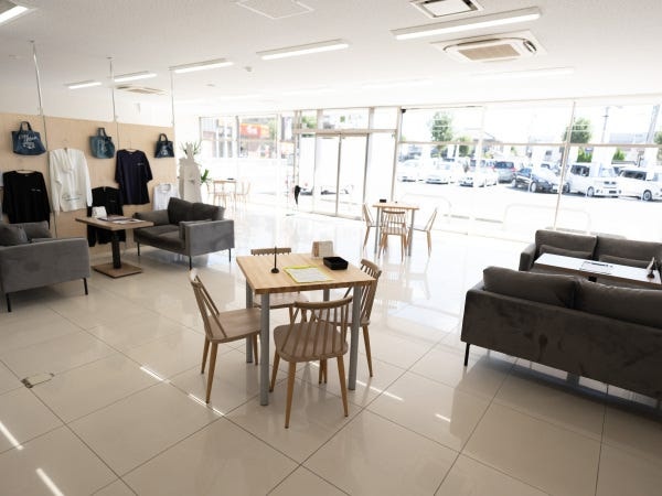 綺麗なオフィスで気持ちのいい接客が身に付きます。