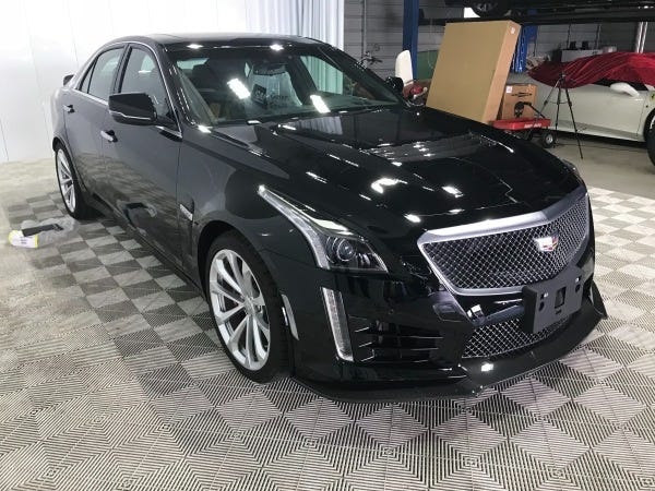 カーコーティングスタッフ（年齢不問・学歴不問）