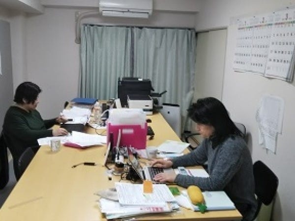 最大効率での事業の事務スタッフ・ファミリーサポート・病児保育など地域の支え合いで子育てを支援する事業の運営スタッフ（事業運営経験者）