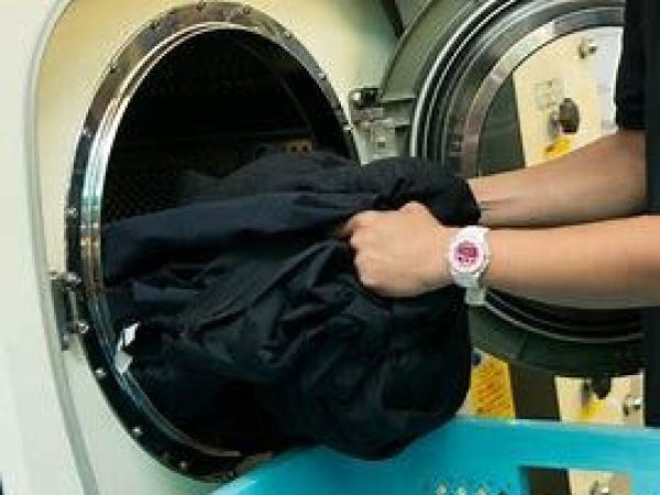 現場作業・クリーニングの集配業務（現場作業及びクリーニングの集配）