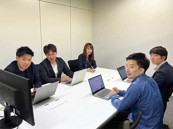 配車スタッフ・Amazon委託配送を担う会社での配車管理・営業（転勤なし・第二新卒歓迎）