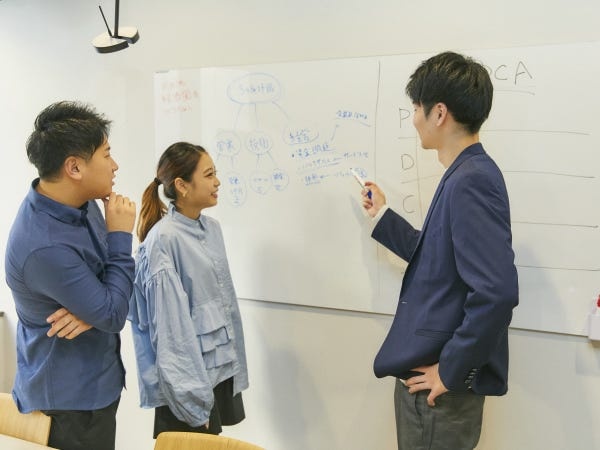 【勉強サポート】1on1やメンター制度を活用して、勉強を進めていきます！不明点はチャットや直接聞いて解消しましょう！