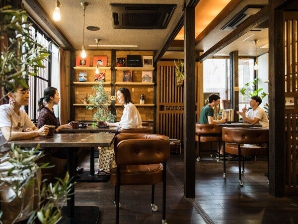 カフェスタッフ・接客・パソコン業務（下記の方は大歓迎・コーヒー好きの方知識ある方大歓迎）