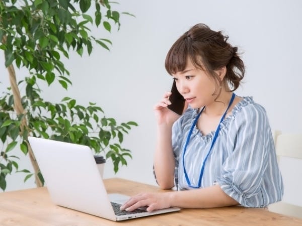 オシャレな事務所で女性が多数活躍中