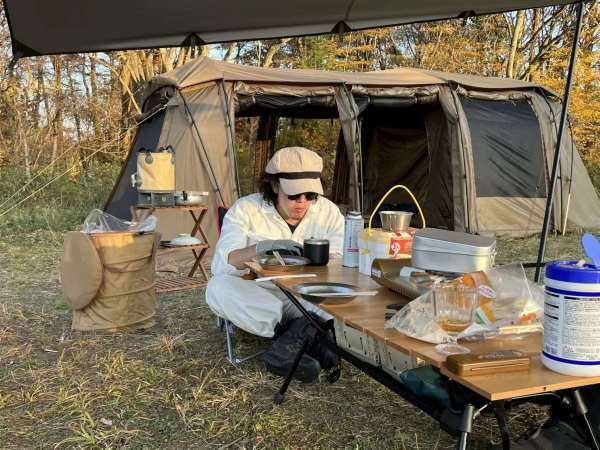 こちらは当社の営業兼エンジニアです。エンジニア経験も豊富にあり、フォローアドバイスも得意です。