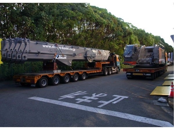 大型トラック・トレーラでの輸送