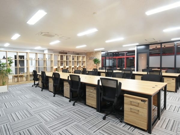 水平的コミュニケーションを目指した英名ニックネーム制度導入。気軽に声を掛け合いやすい社風です。