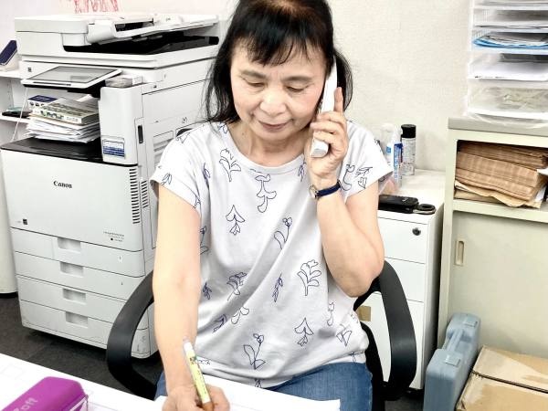 お客様からの電話の応対もお任せしております。