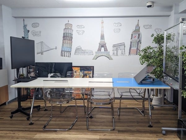 本社である茅場町オフィスです。清潔感のあるオフィスで、様々な現場で活躍中の先輩たちも定期的に帰社していますので、交流の場でもあります！