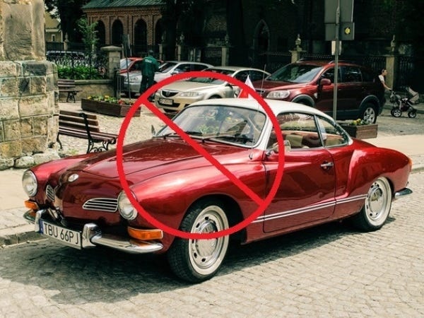 利用できる車両は4ドア以上です。軽車輛も使用できません。