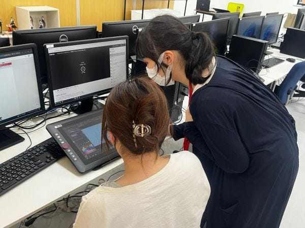 利用者さんへのサポート風景です。