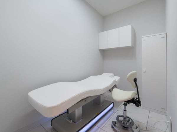 しっかりとお客様と向き合っていただけるよう、施術室も全て個室です。