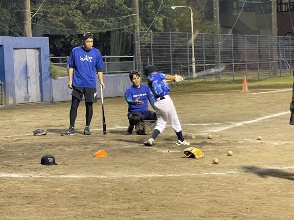 野球が大好きなメンバーが野球が大好きな子供達の練習のサポートをします！