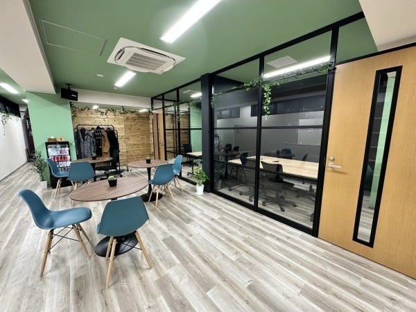 不動・アパレル業・製造業のディレクター・一般事務（形態不問）