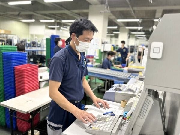 時給は1300円でコツコツ作業が好きな方にもピッタリです。土日だけ勤務したいなど、シフトも柔軟に対応します！