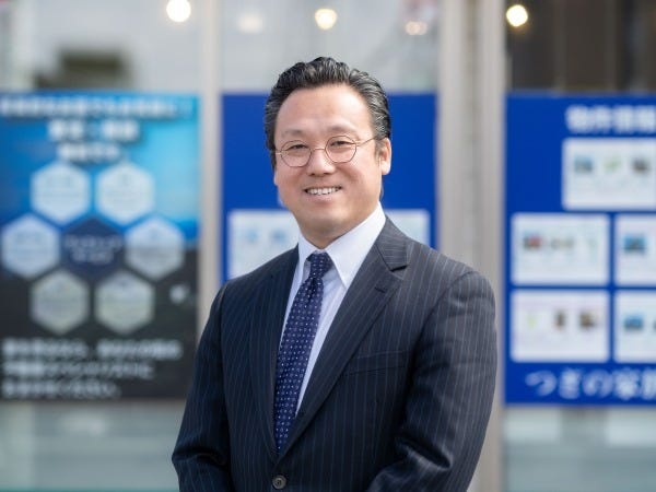 代表の増渕です。ご縁があって一緒に働けることを、心から楽しみにしています。仕事のことも、働き方のことも、気軽に相談してくださいね。