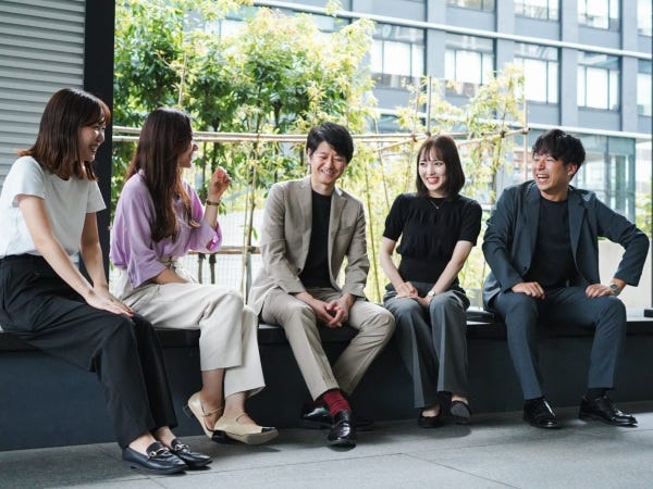 メンバーが互いにノウハウを共有しフォローし合う文化が根付くアスパーク。切磋琢磨し、ともに成長できる仲間に出会えます！