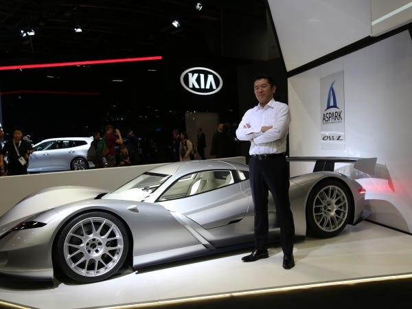 アスパークで自社開発した電気自動車OWL！フランクフルト・パリ・ドイツ・ ドバイモーターショーに出展しました！